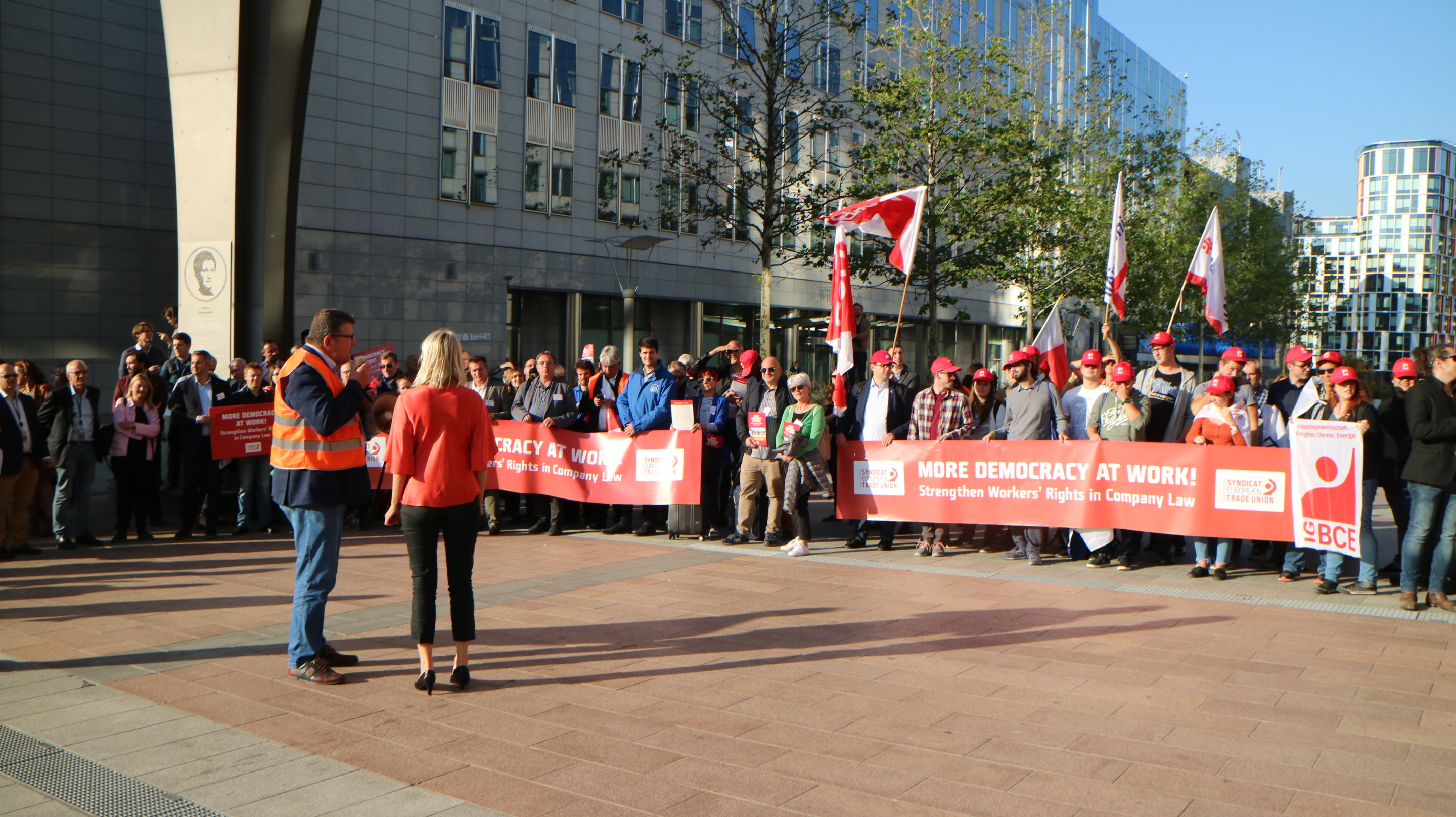 Protests in front of EP