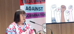 Esther Lynch ouvre la conférence "Les syndicats contre la discrimination